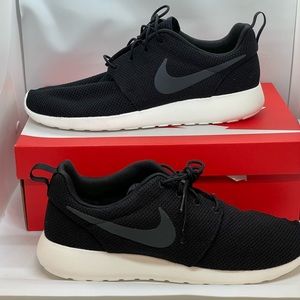 NIB NIKE ROSH ONE Black/ Anthracite/ Sail Men’s Shoes Sz: 10 #511881-010